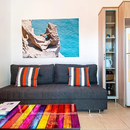 Adelphi Apartments Perissa  Dış mekan fotoğraf