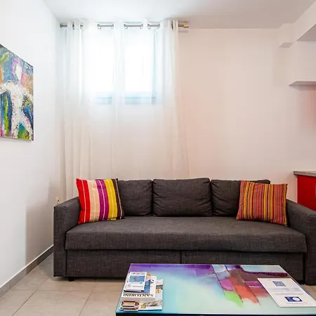 Adelphi Apartments Perissa  Dış mekan fotoğraf