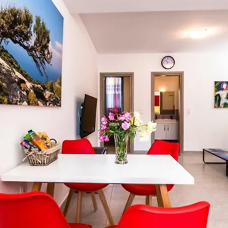 Adelphi Apartments Perissa  Dış mekan fotoğraf