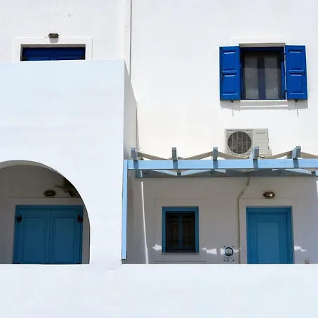 Adelphi Apartments Perissa  Dış mekan fotoğraf