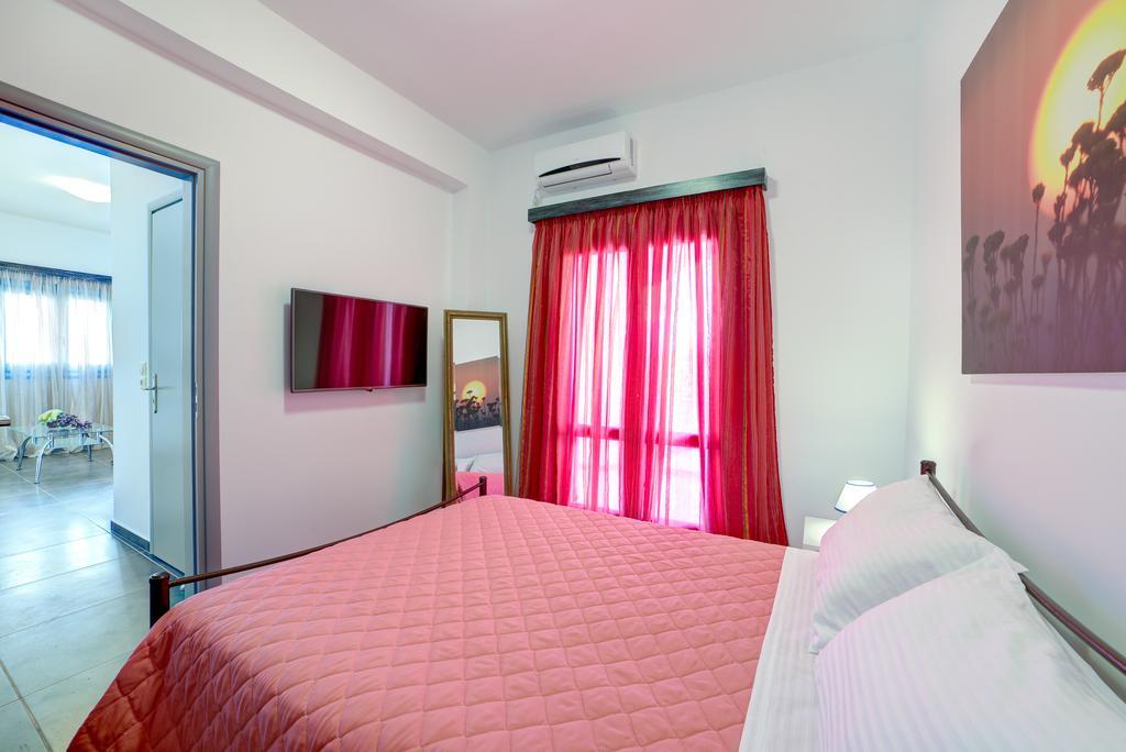 Adelphi Apartment *